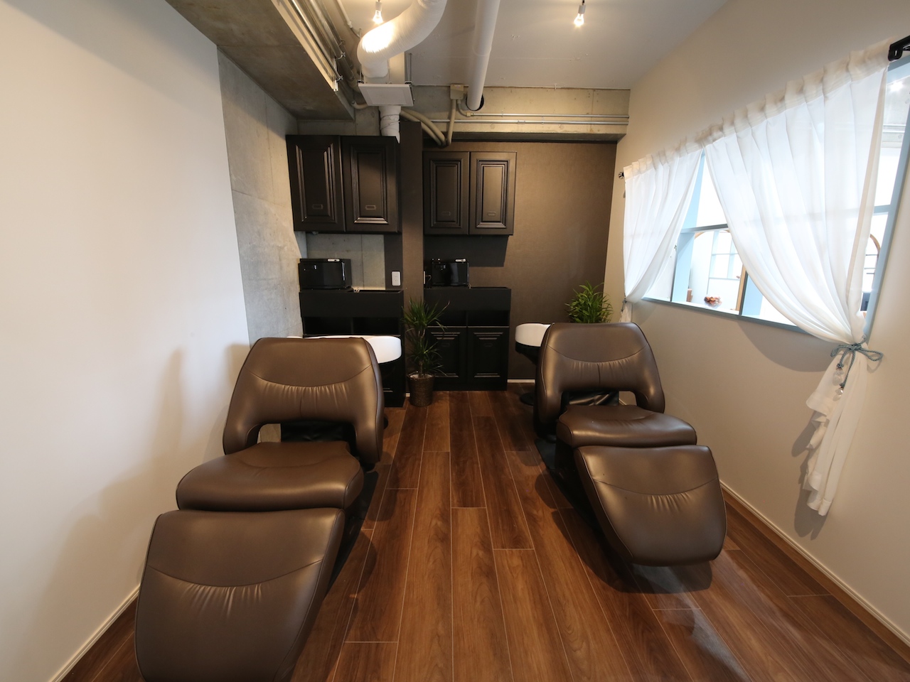 Interior 4